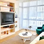 G Tower Furnished Apartmán