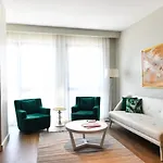 G Tower Furnished 아파트