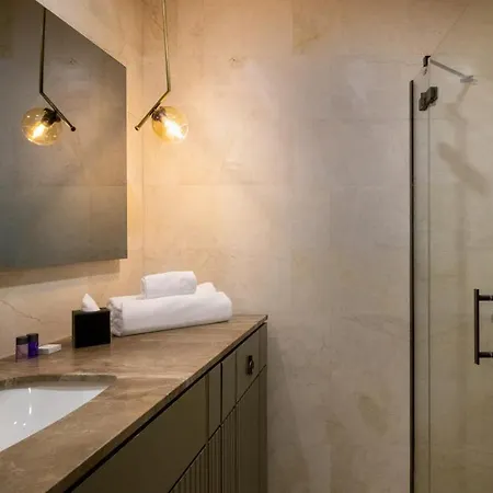 公寓 G Tower Furnished *